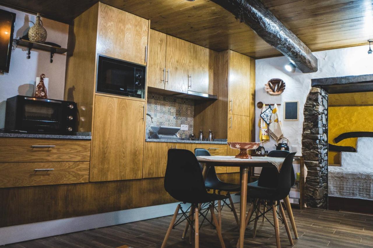 Вилла Montanhas Do Xisto - Casa Da Parreira Candal  Экстерьер фото