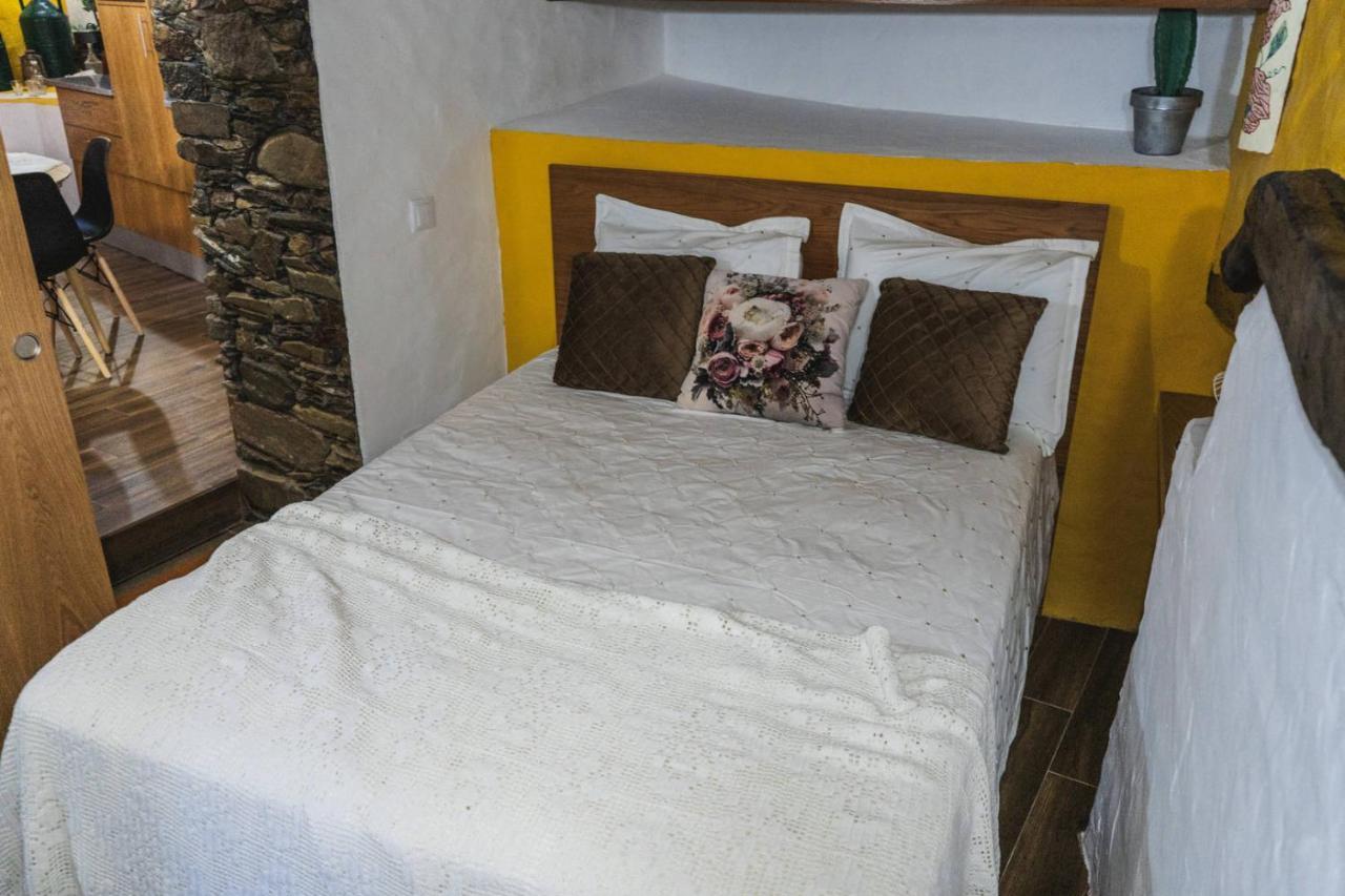 Вилла Montanhas Do Xisto - Casa Da Parreira Candal  Экстерьер фото